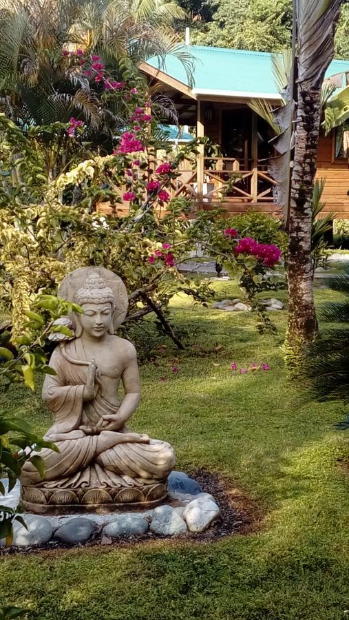 J And H Garden Cabinas Bocas Town Luaran gambar