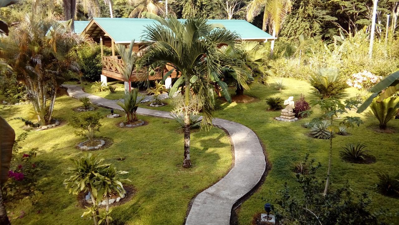 J And H Garden Cabinas Bocas Town Luaran gambar