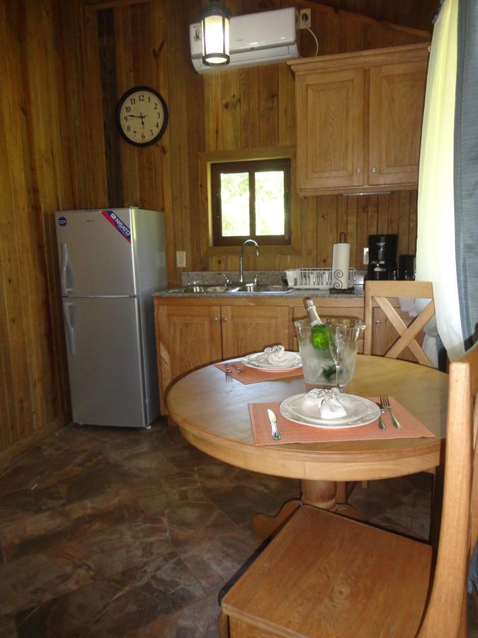 J And H Garden Cabinas Bocas Town Luaran gambar