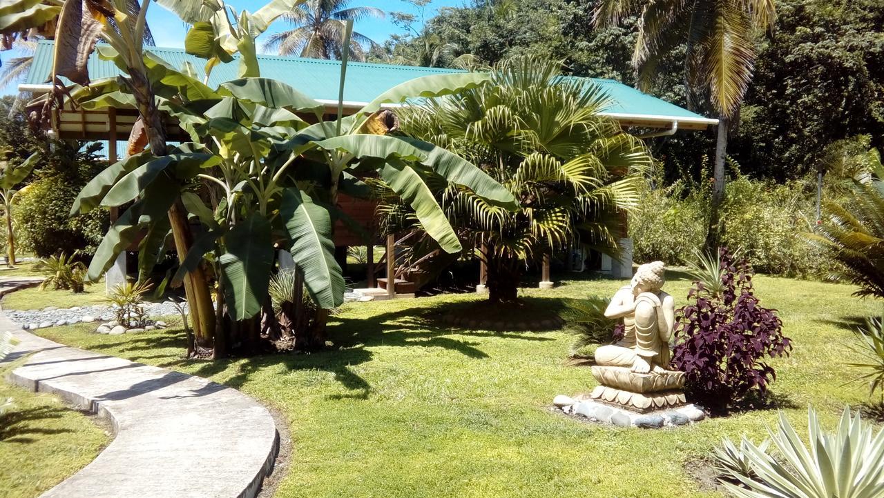 J And H Garden Cabinas Bocas Town Luaran gambar