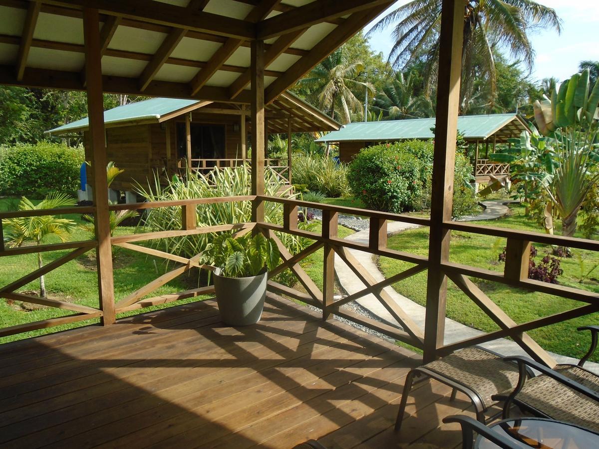 J And H Garden Cabinas Bocas Town Luaran gambar